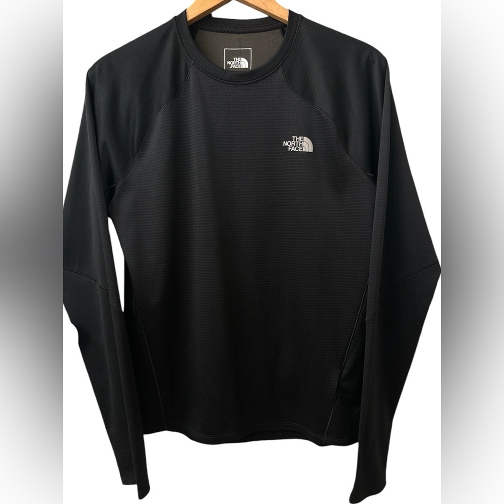 The North Face Long Sleeve Shirt- Men’s Small